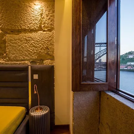 Ribeira Flats Mygod * Oporto