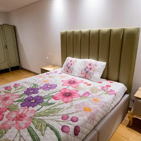 Ribeira Flats Mygod * Oporto